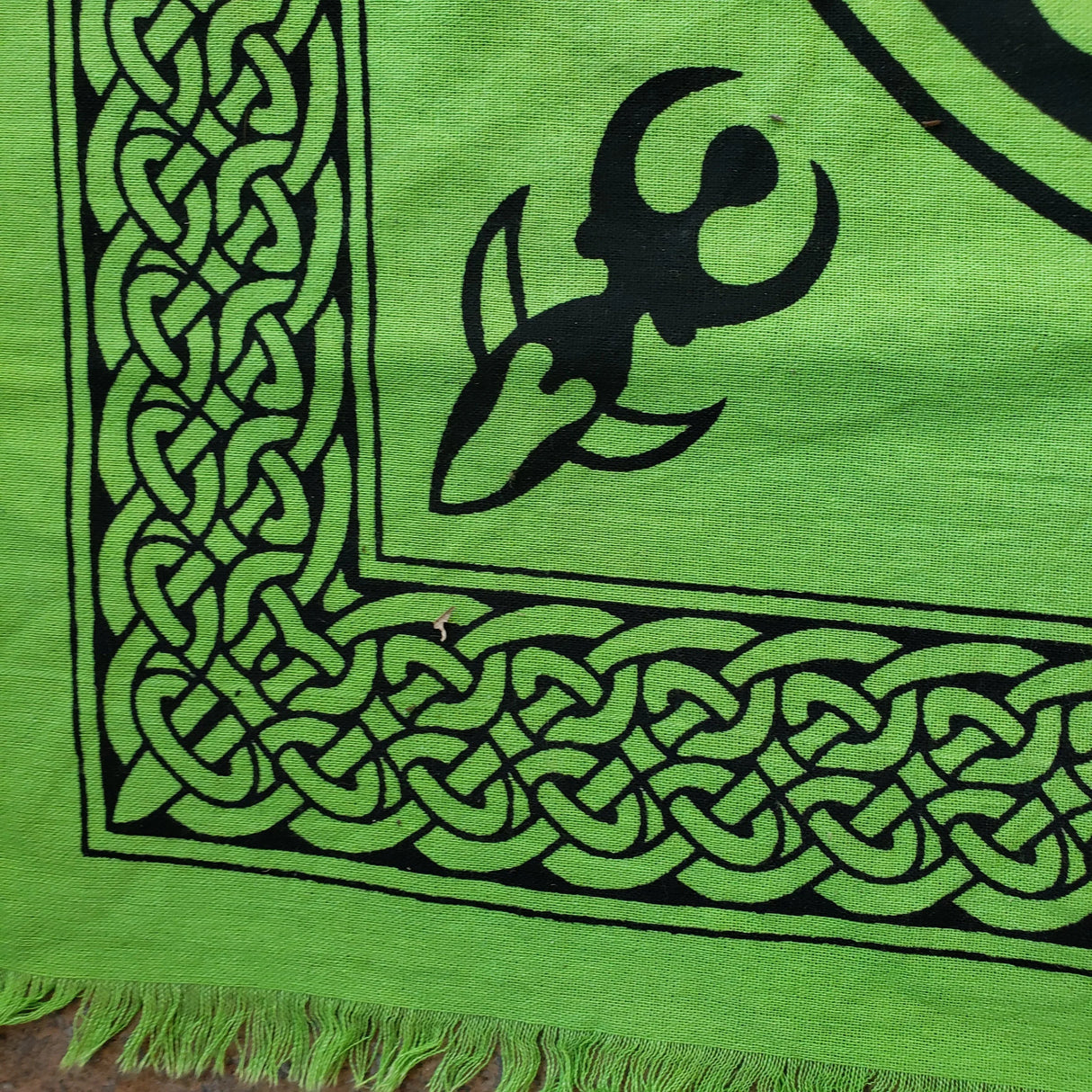 Green Phases of Moon Altar Cloth: Witch Decor (18"x18")