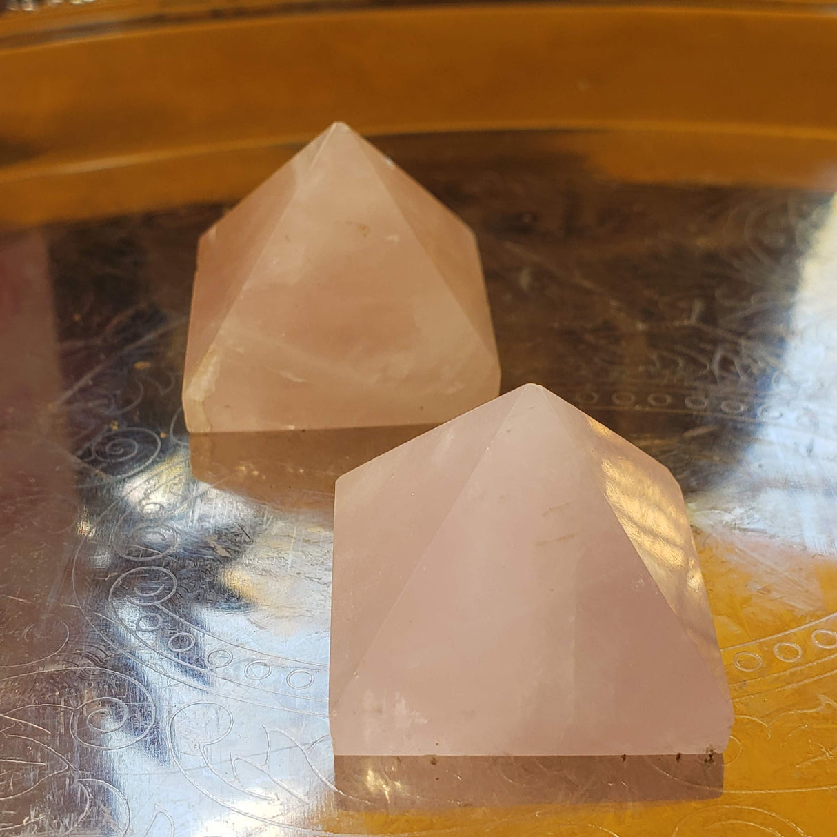 Hand Polished Quartz Pyramid (25mm-30mm), Energy Amplification