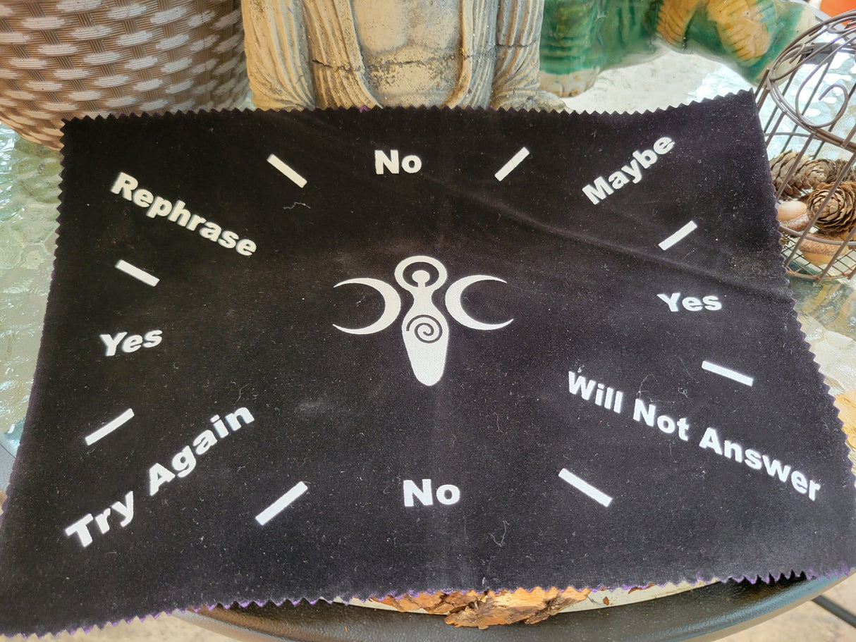 Goddess of Earth Pendulum Mat 8"x12"