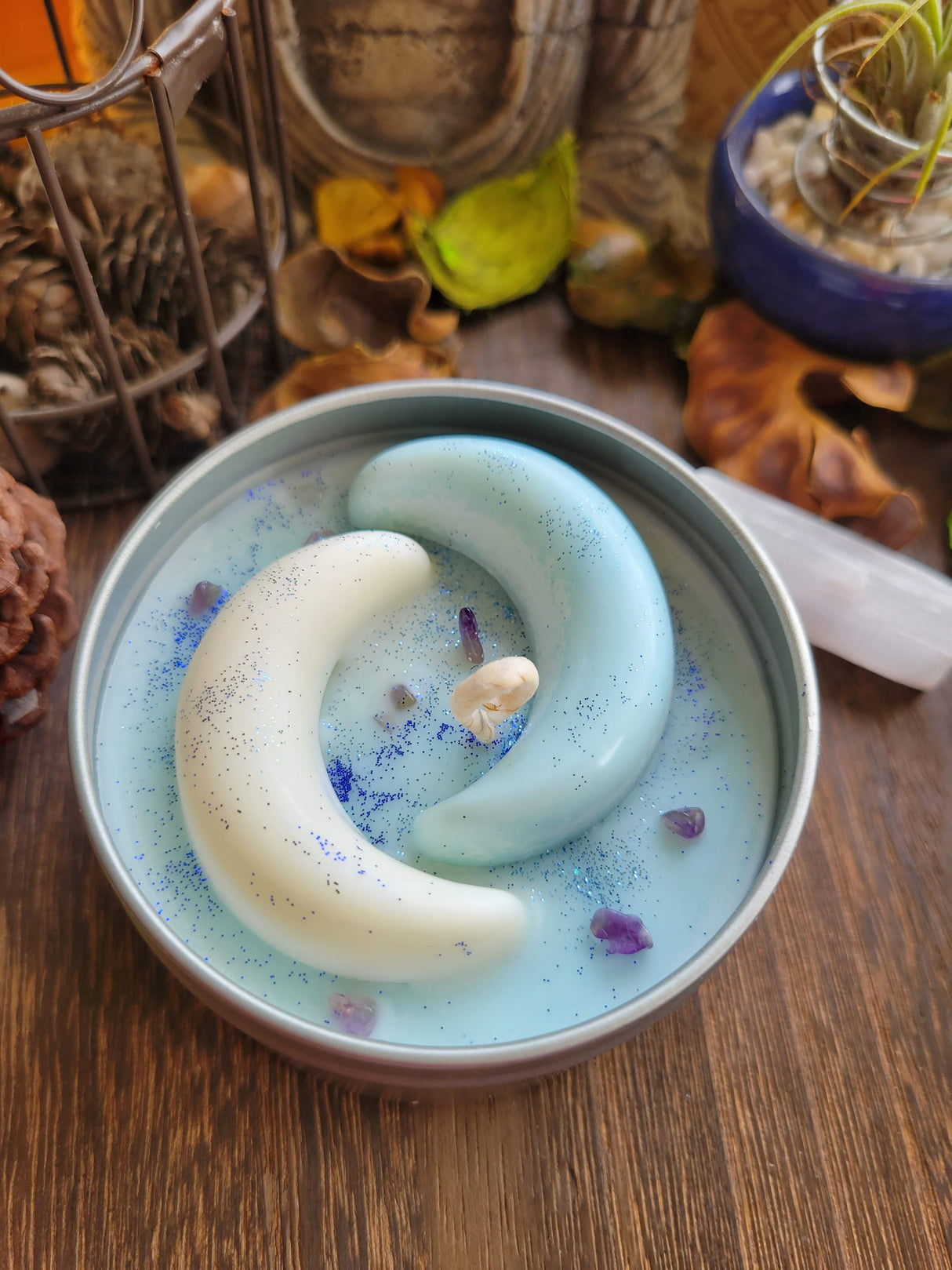 Soy Candles with Crystal chips 8 oz ,Aromatherapy/Candle - Handmade Tin Jar