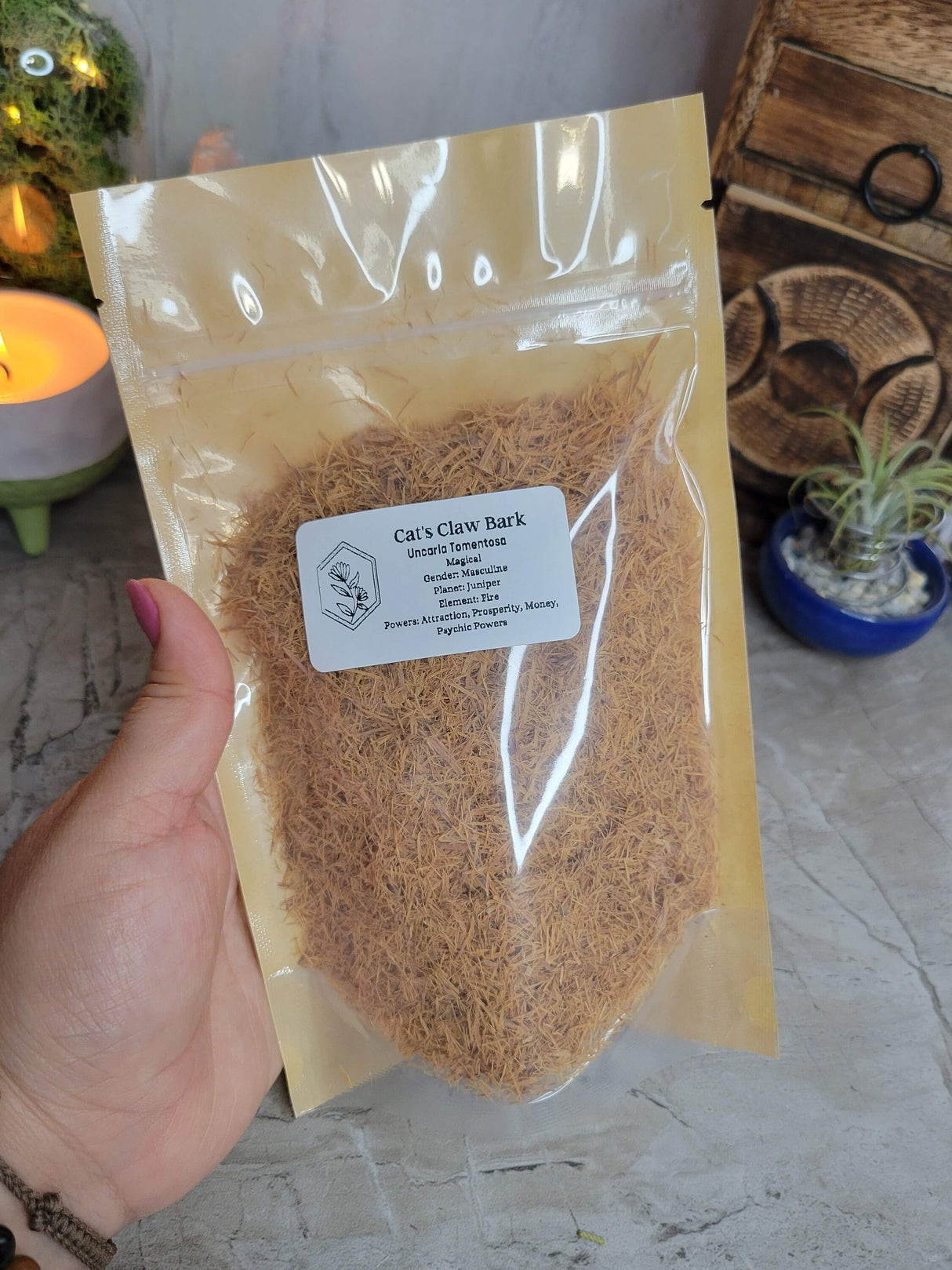 Cats claw bark, cut & sifted 1oz, decoration herbs , magical herbs
