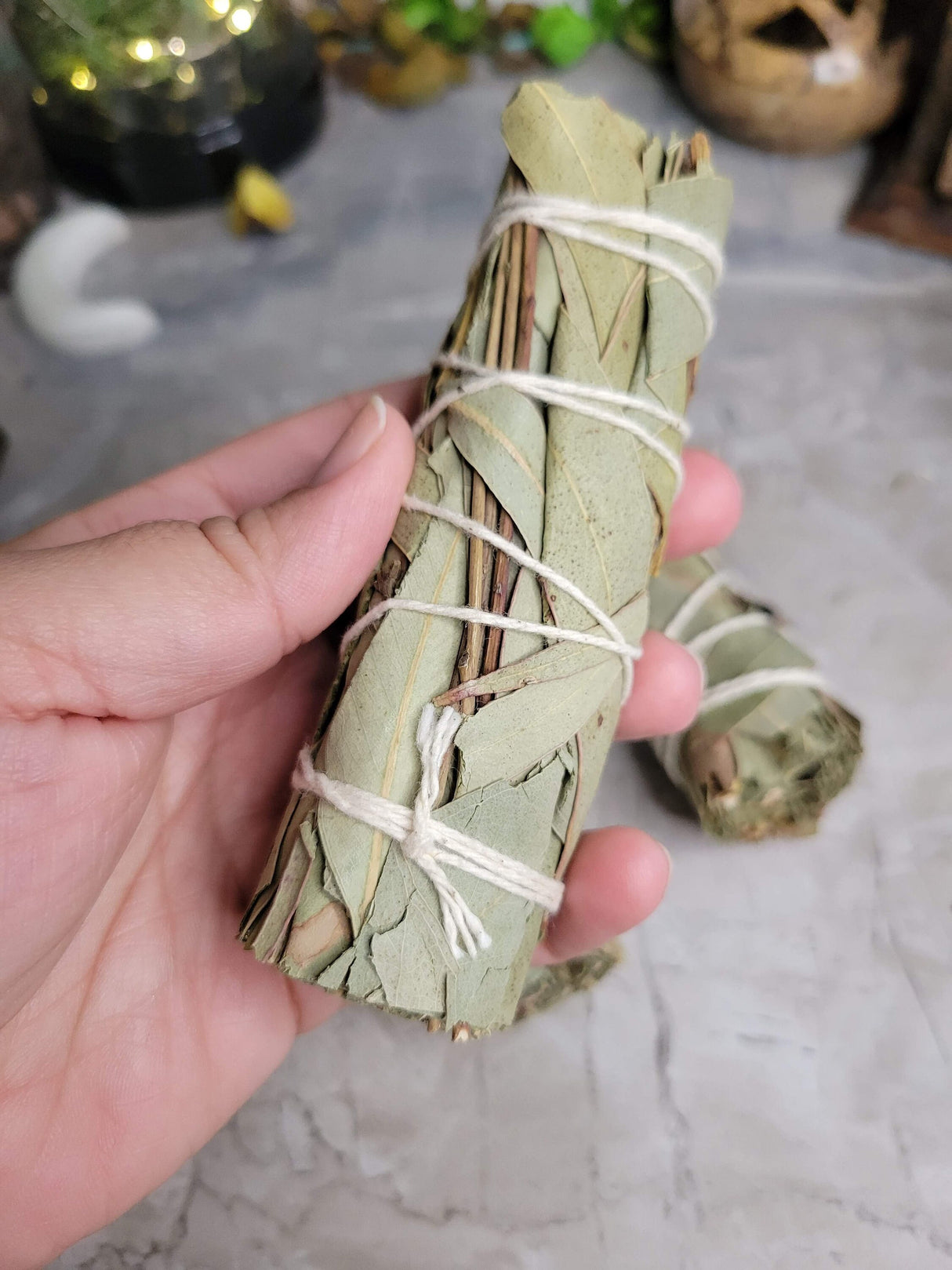Eucalyptus smudge stick - 4"