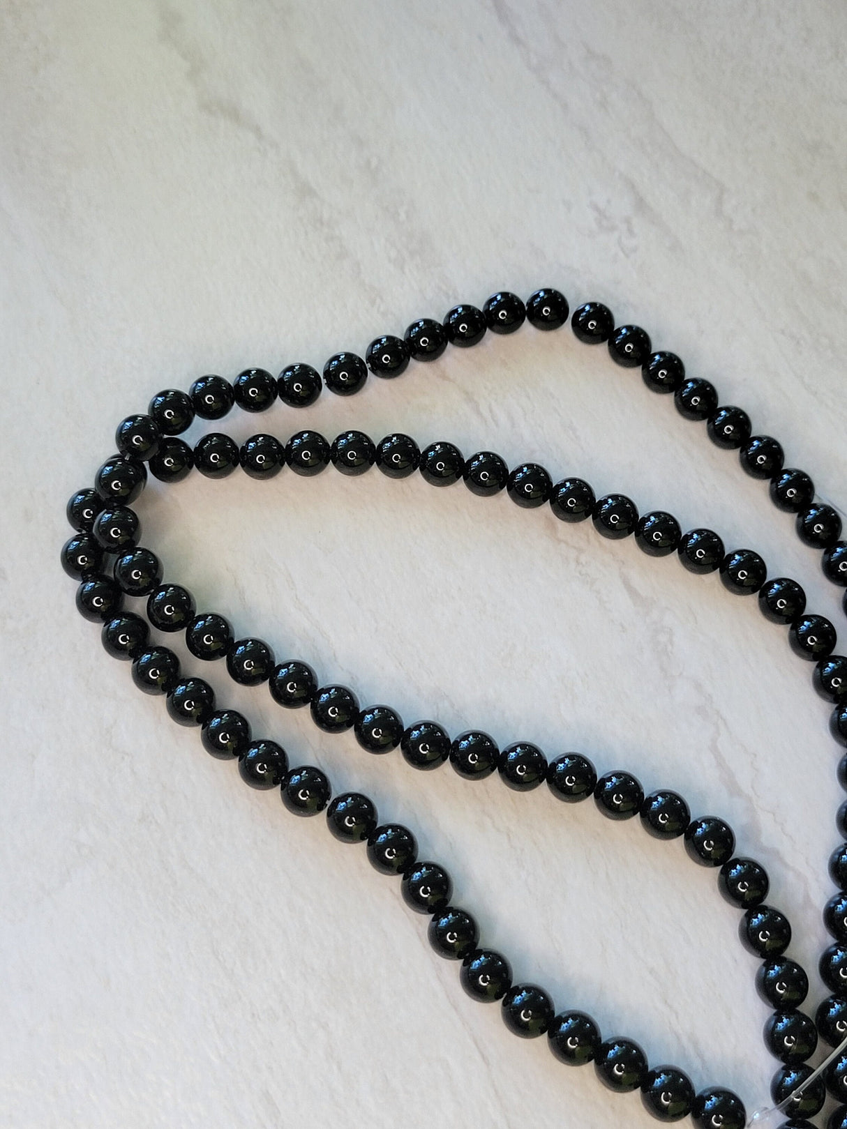 Black onyx Natural round beads Strands