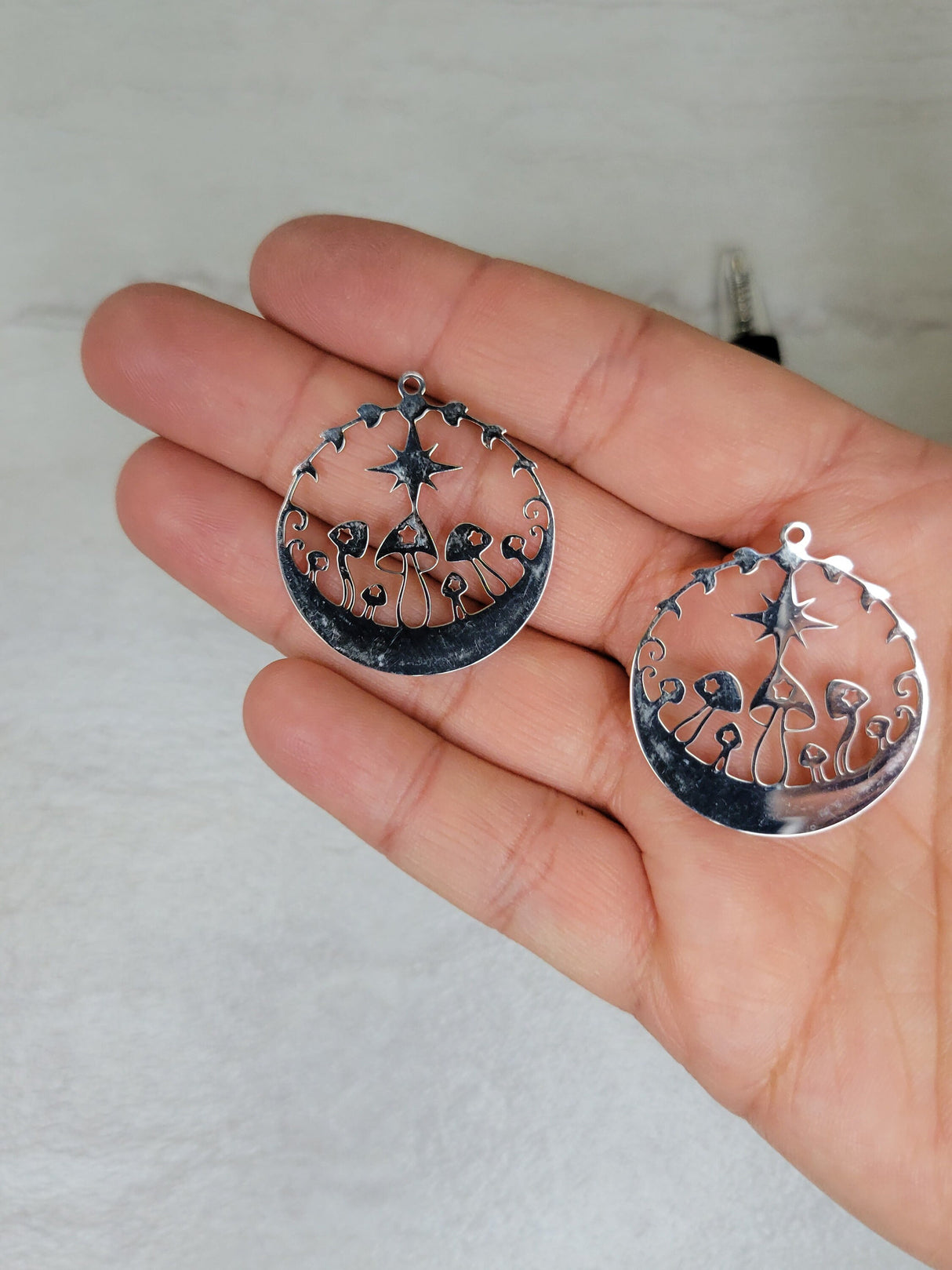Star mushroom charms, jewelry making, round nature charm