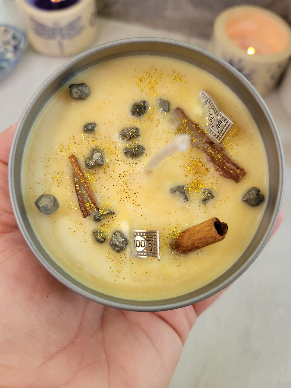 Prosperity Candle: Cinnamon Apple Scented Soy Candle with Pyrite