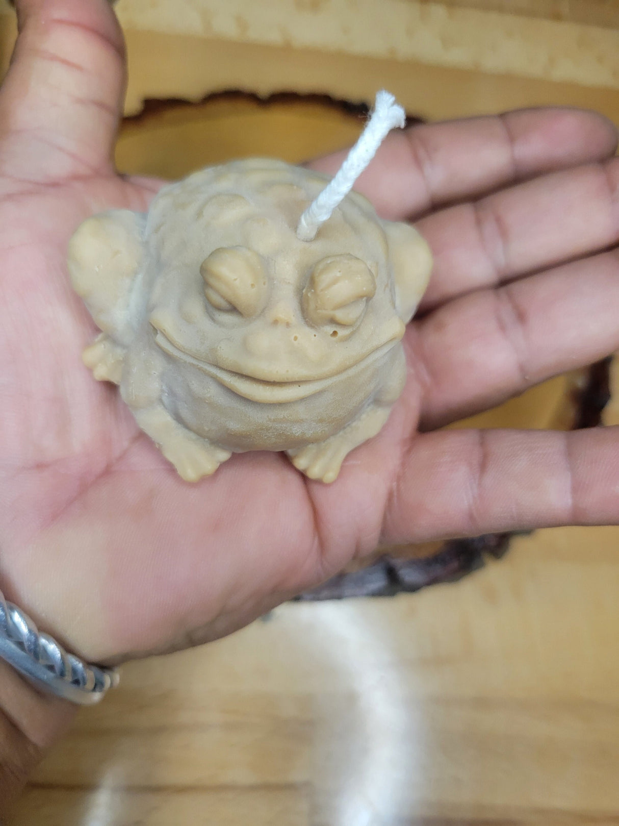 Handmade Palm Wax Frog Candle: Novelty Toad Candle