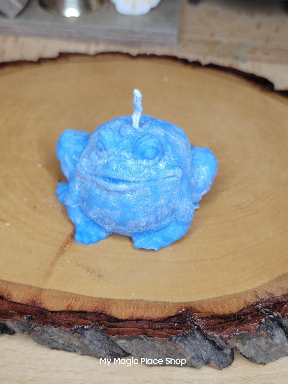 Handmade Palm Wax Frog Candle: Novelty Toad Candle