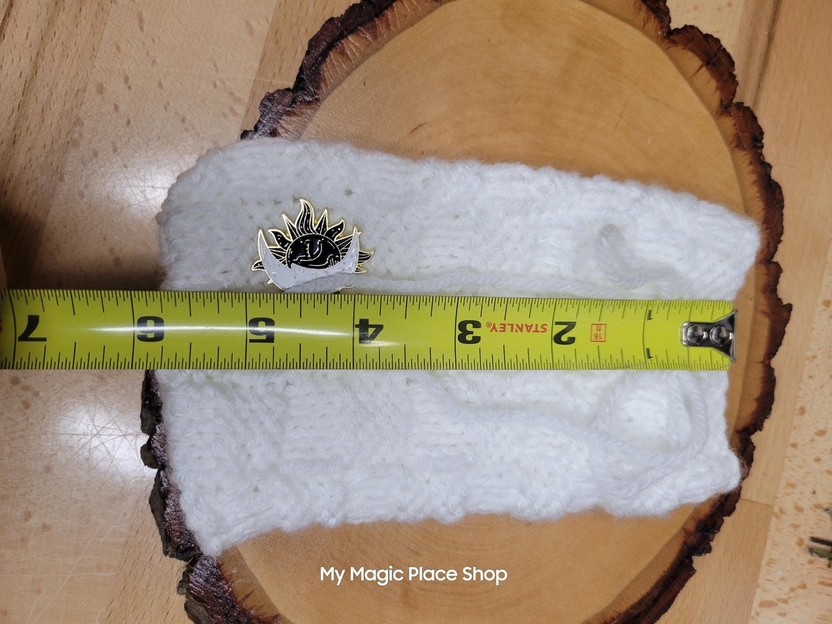 Knitted Talisman Bag Necklace: Amulet Crystal Holder