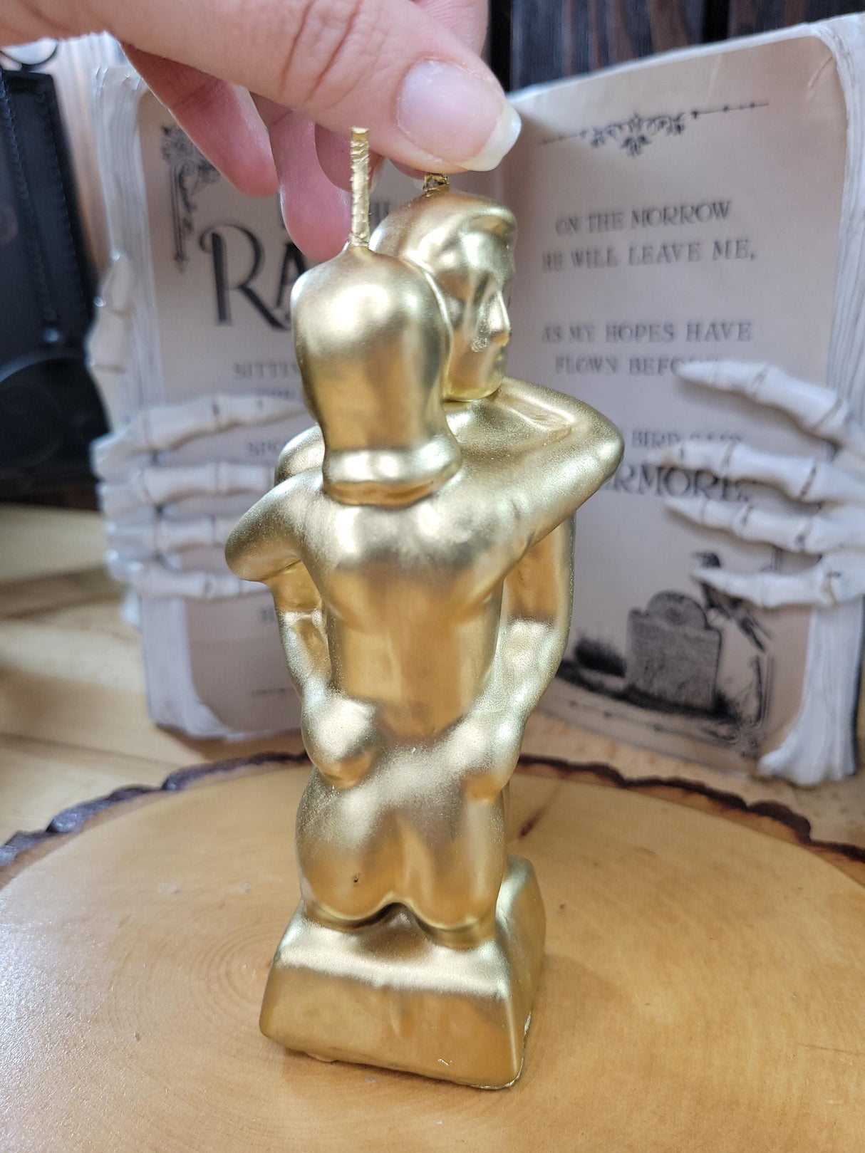 Elegant Erotic Couple Hugging Sculpture – Gold or Silver Home Decor