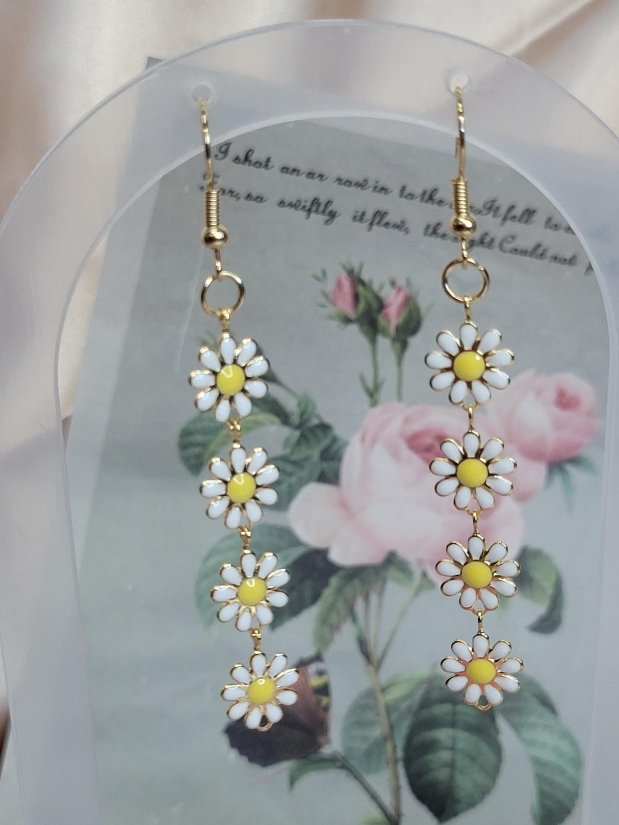 White Daisy Flower Earrings Gold Plated Boho Style Floral Jewelry for Women Bridesmaid Gift