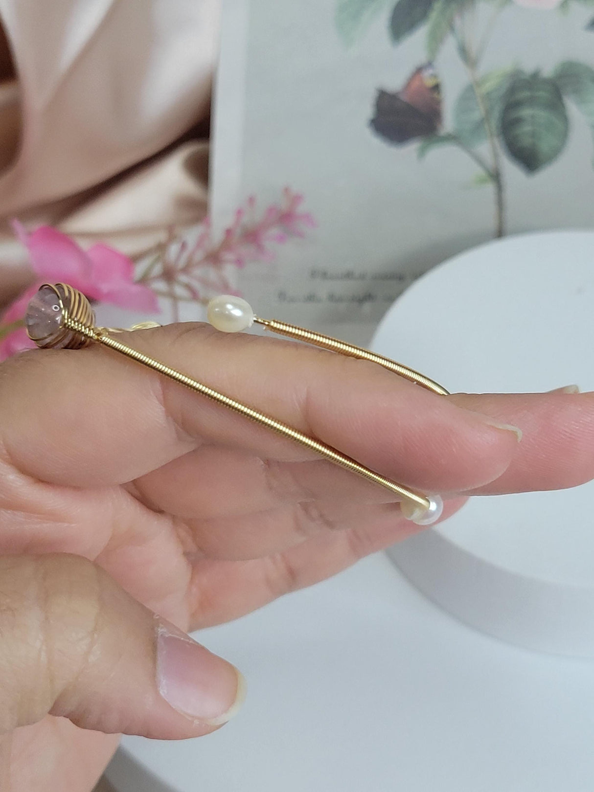 Crystal Bangle Gold Plated Elegant Jewelry for Women, Stylish Accessory for Special Occasions