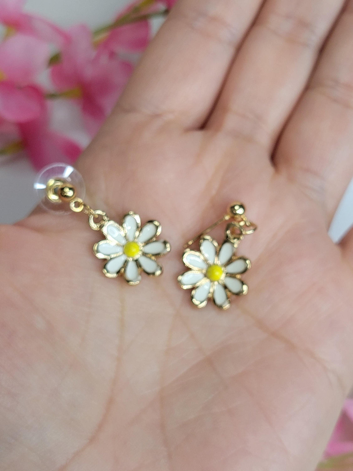 Daysi White Flower Drop Earrings in Simple Design, Casual or Formal Wear
