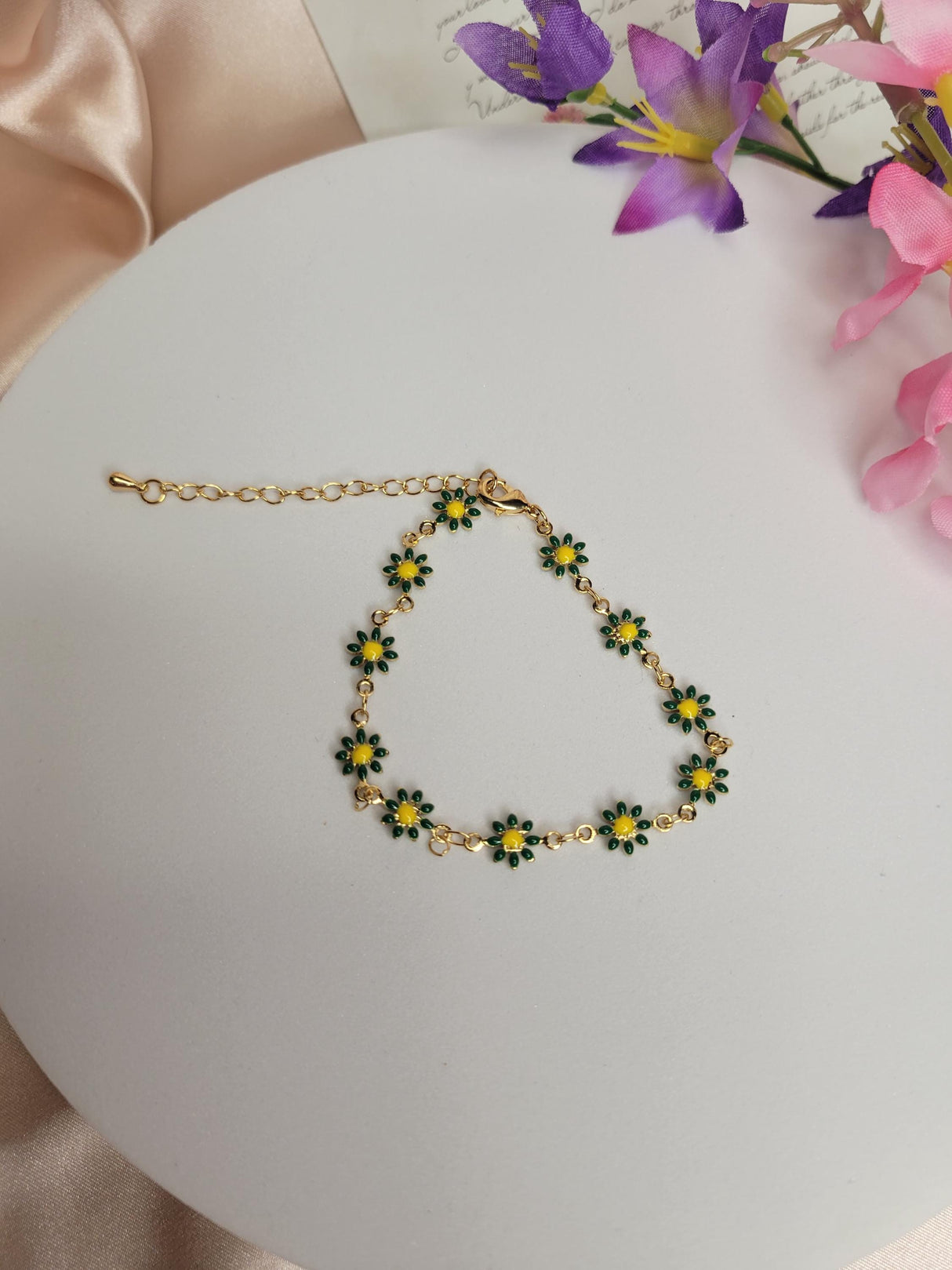 Daisy Necklace, Handcrafted Gold Flower Pendant for Women, Nature Lovers, Spring & Summer Accessory