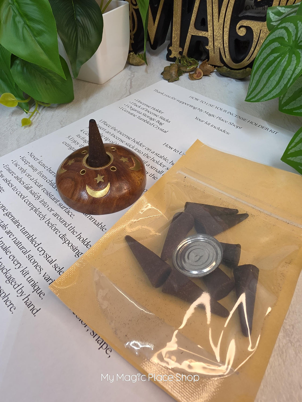 Moon and Stars Incense Cone Burner Gift Set, Wooden Incense Holder with 10 Incense Cones, Scent Choice, Home Fragrance Kit, Meditation Gift
