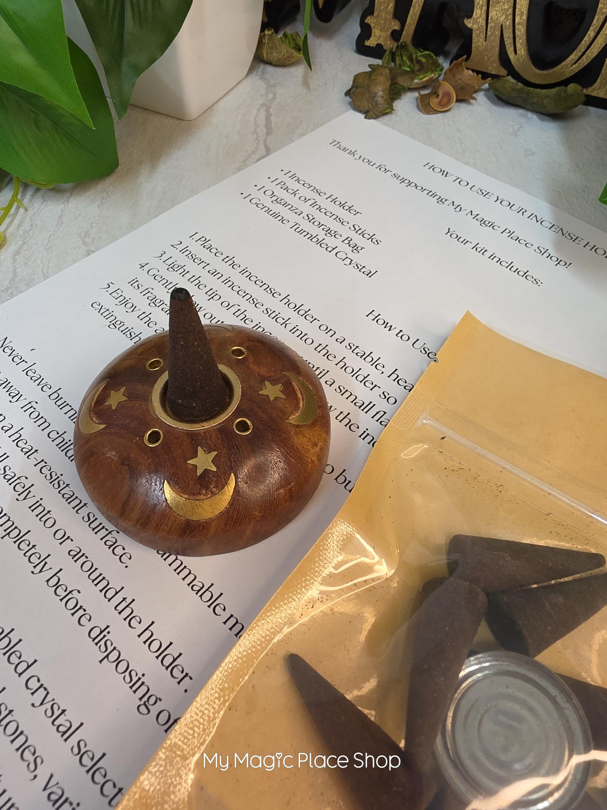 Moon and Stars Incense Cone Burner Gift Set, Wooden Incense Holder with 10 Incense Cones, Scent Choice, Home Fragrance Kit, Meditation Gift