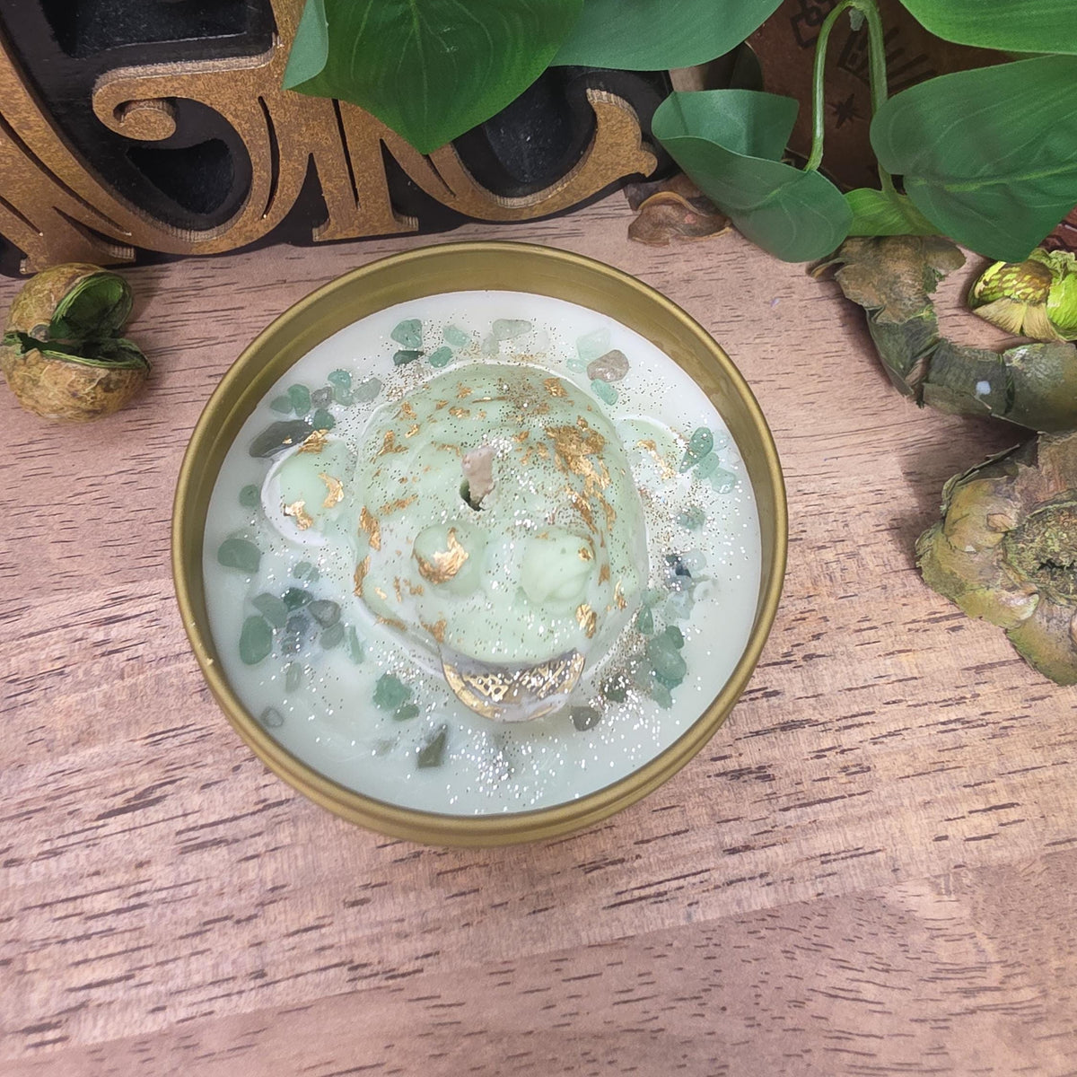 Handmade Frog Soy Candle, Green Aventurine, Patchouli Scent, Gold Tin (8 oz)