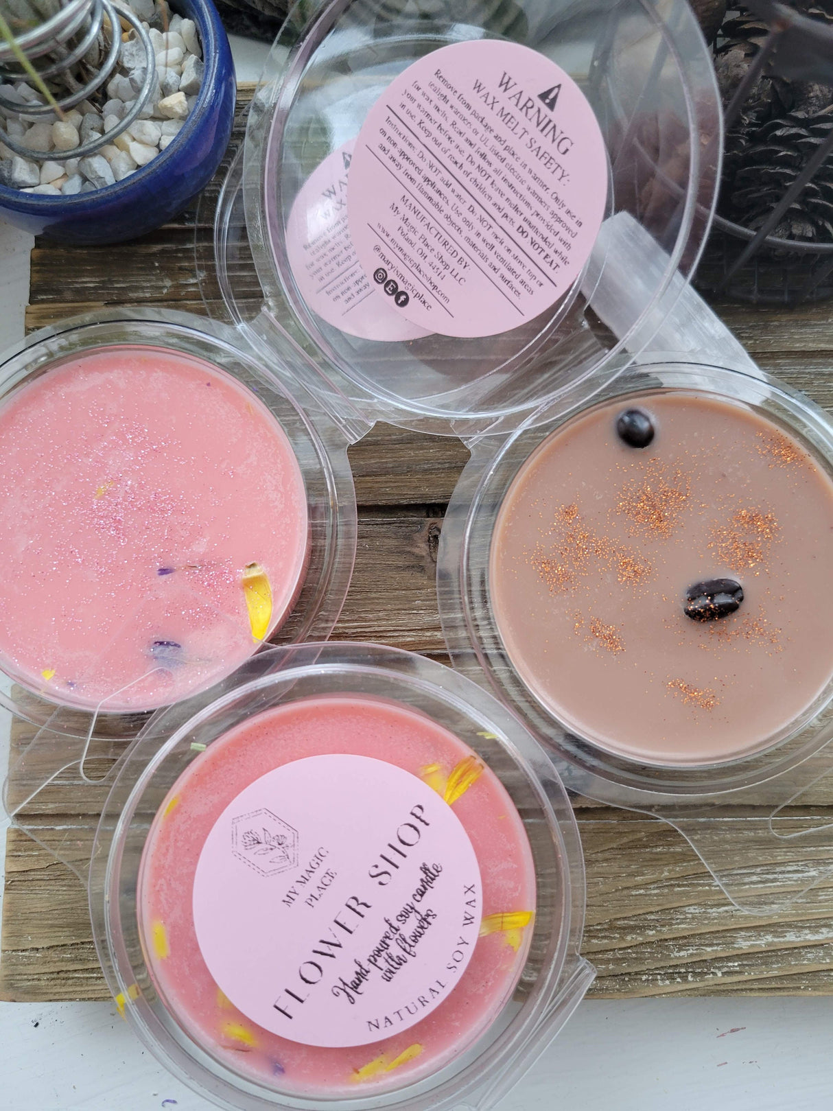 Wax Melts, Soy Wax with Flowers/Pie-Shaped Clamshell/ Handmade Wax Melts