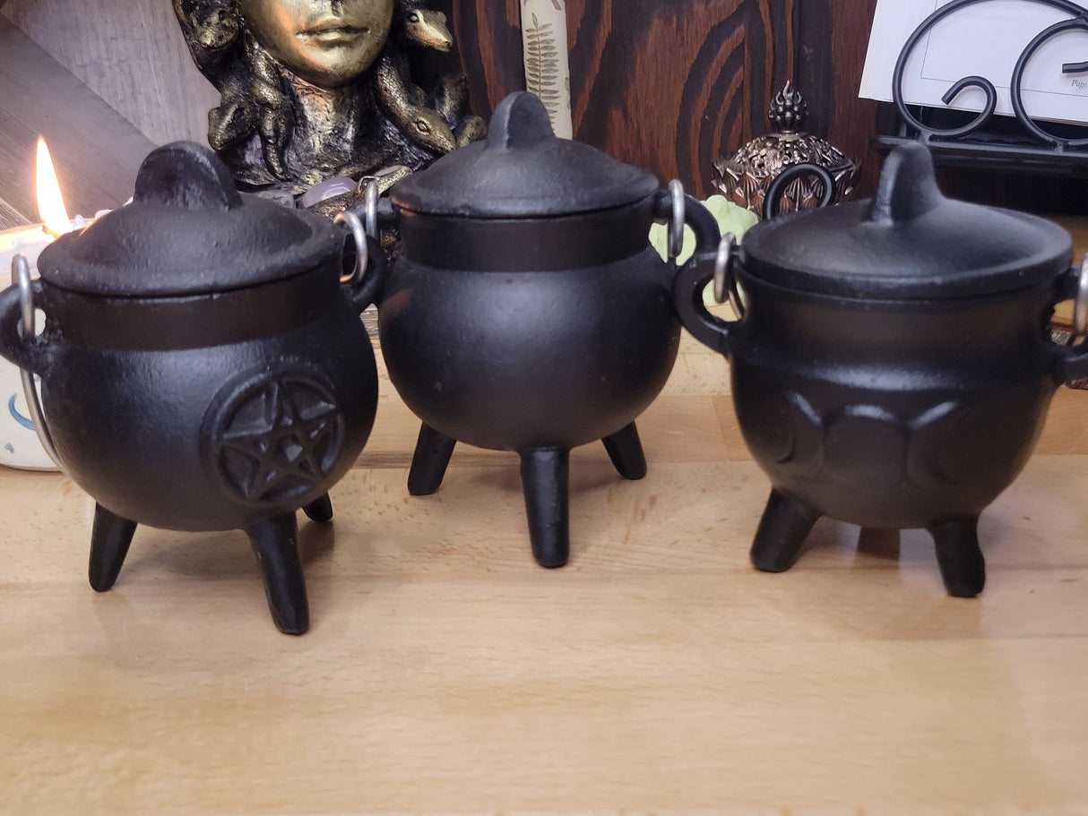 Triple moon pentacle cauldron soy candle intention candle Abundance candle