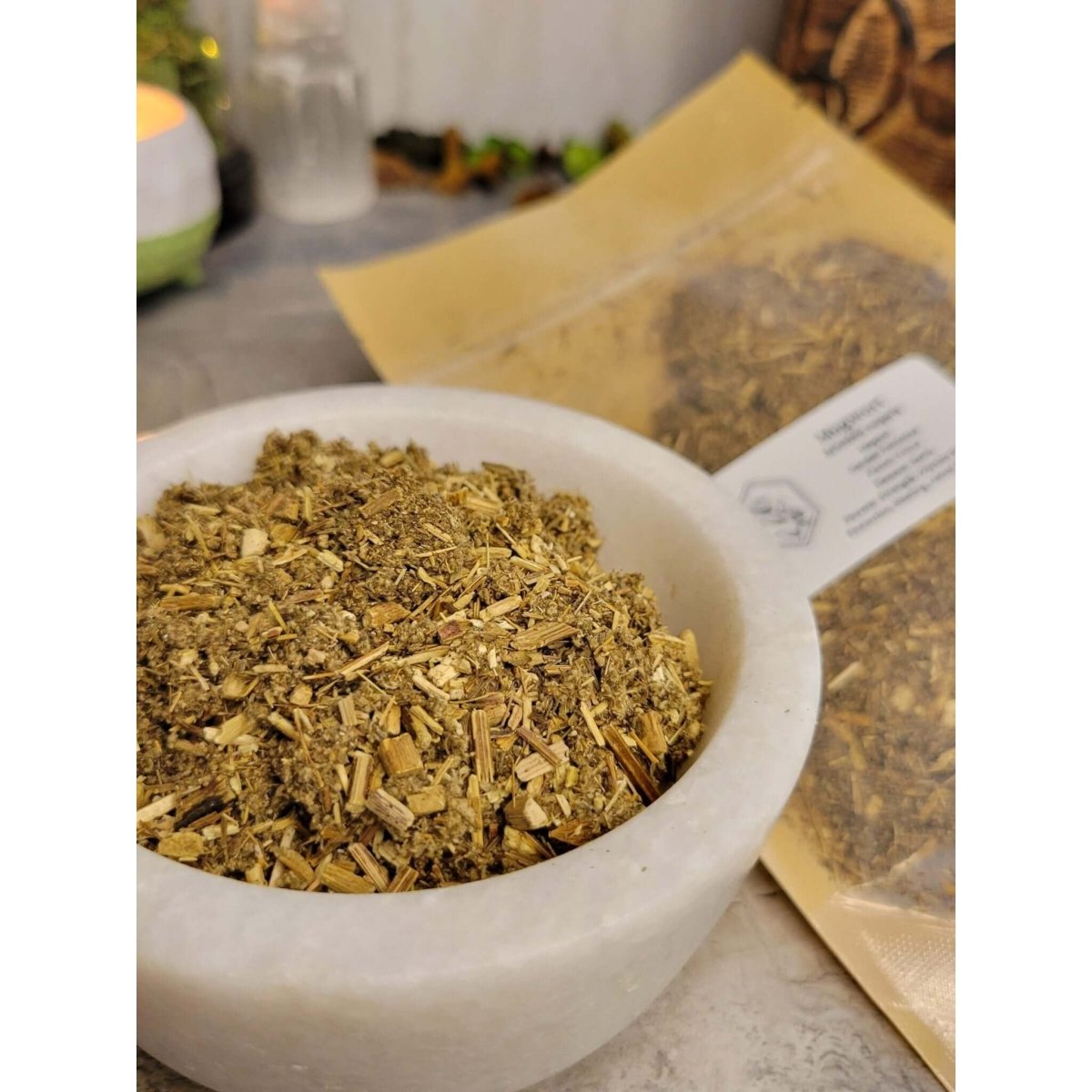 Mugwort, Cut & Sifted, 1oz -Herbs & Spices