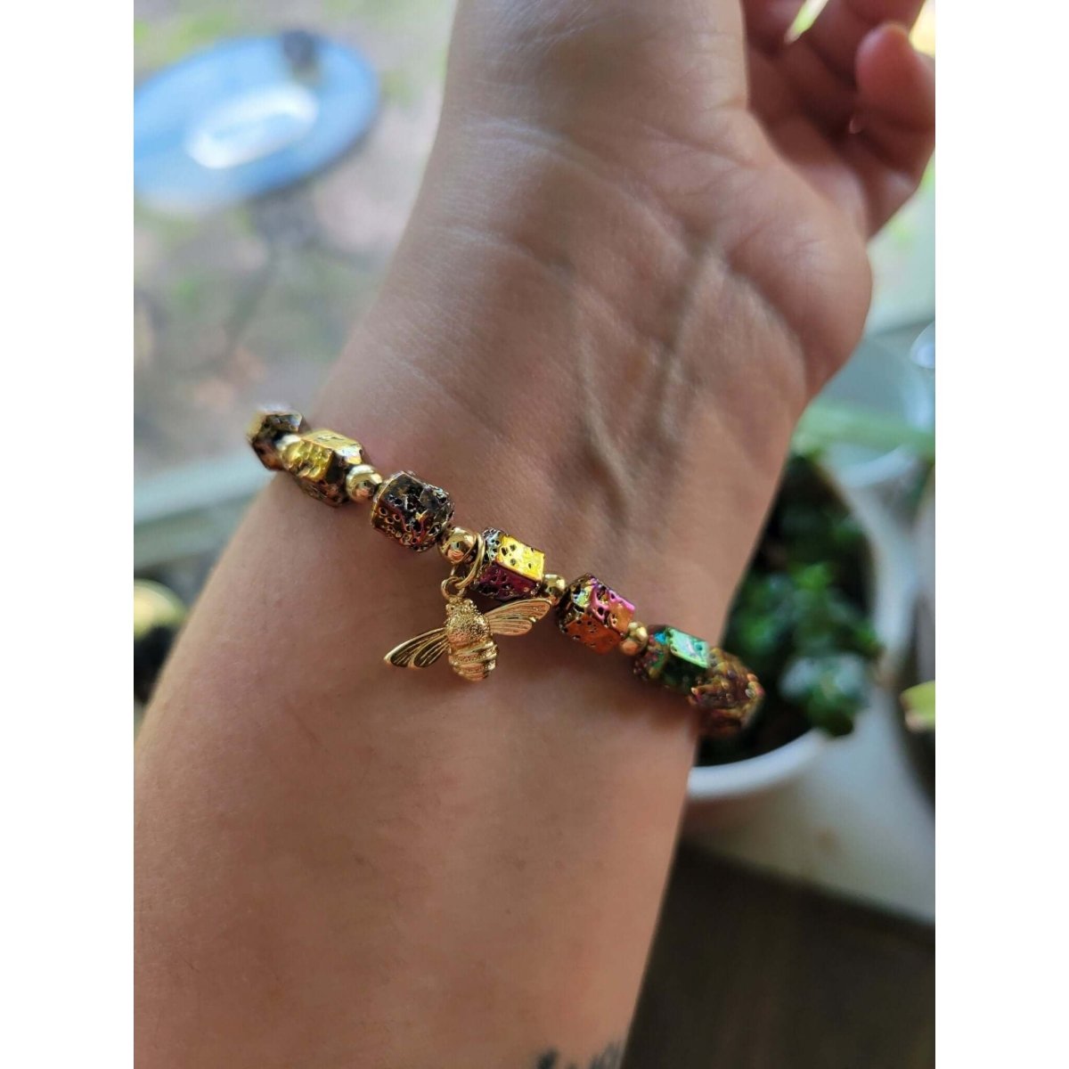 Natural Lava Rock Hexagon Beads Stretch Bracelets, Bee Shape Brass Charm Bracelet, Oil Diffuser Stone Bracelet for Women -Bracelets