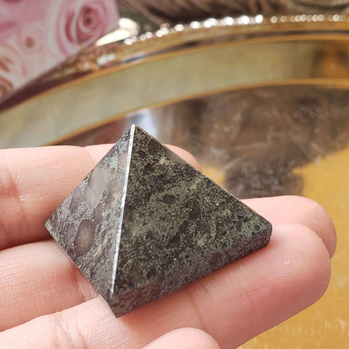 Pyramid Small(25mm-30mm) / Pyrite Pyramid, Rose Quartz, Clear Quartz , Hematite. Energy Amplification -
