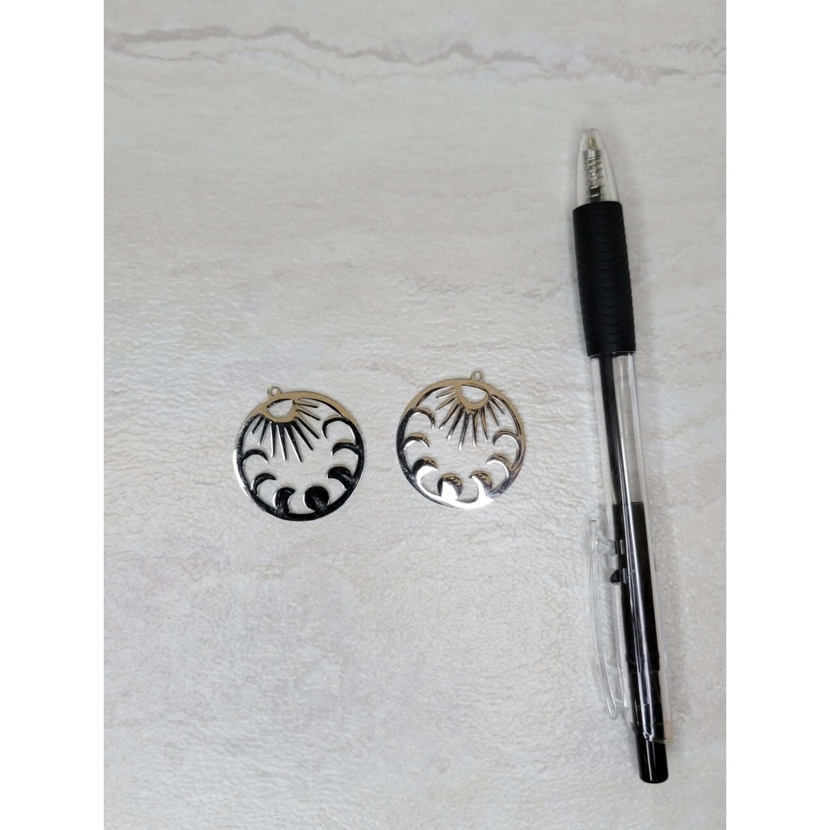 Round Sun and Moon Phases Pendants Jewelry making Sun Moon Charms -Charms & Pendants