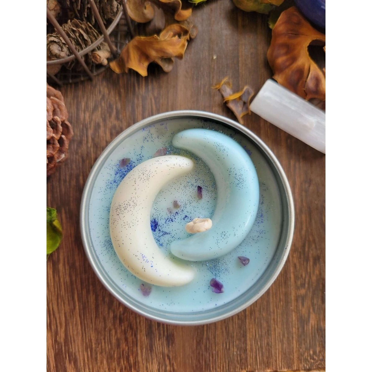 Soy Candles with Crystal chips 8 oz -