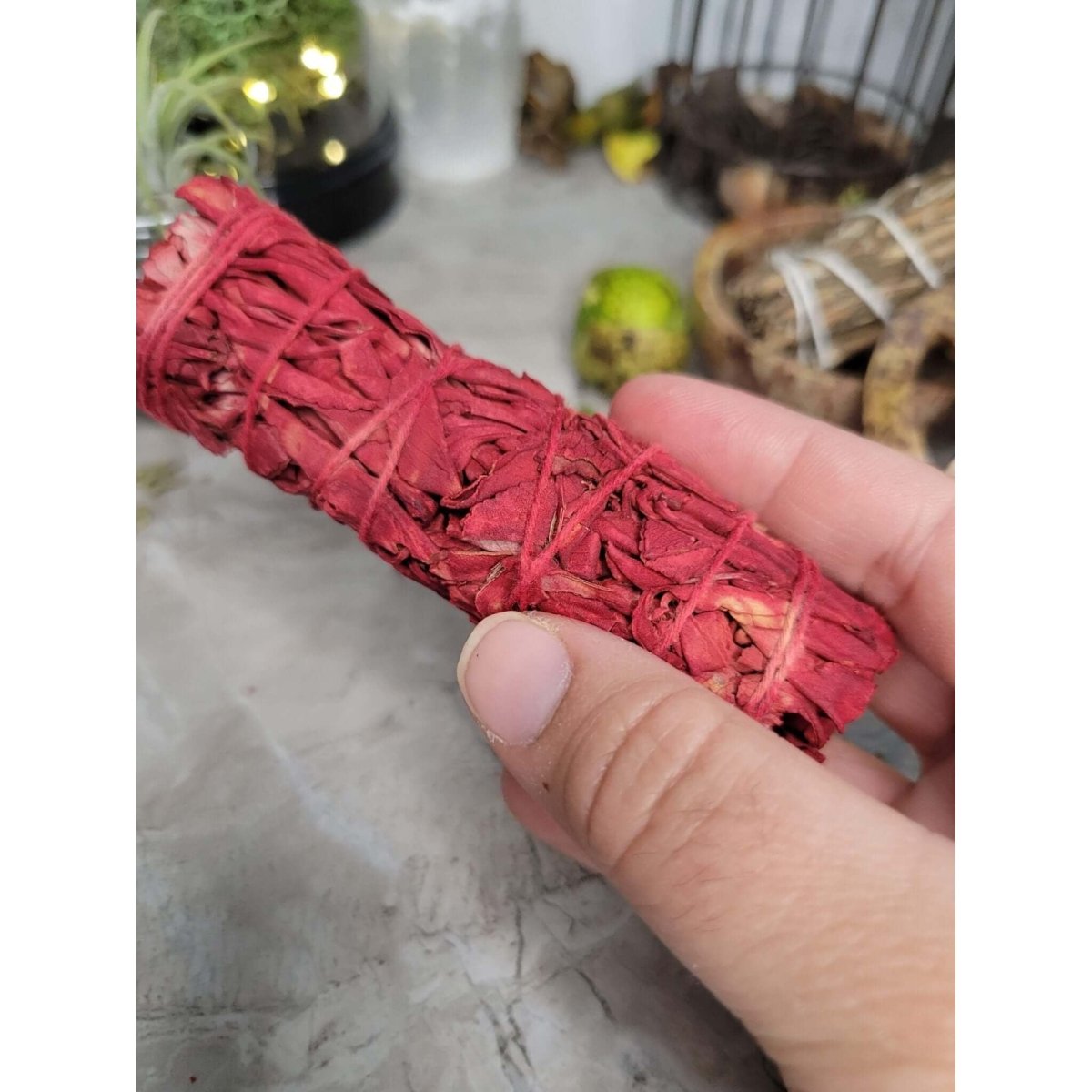 White Sage & Dragons Blood Smudge Stick - 4" -Herbs & Spices