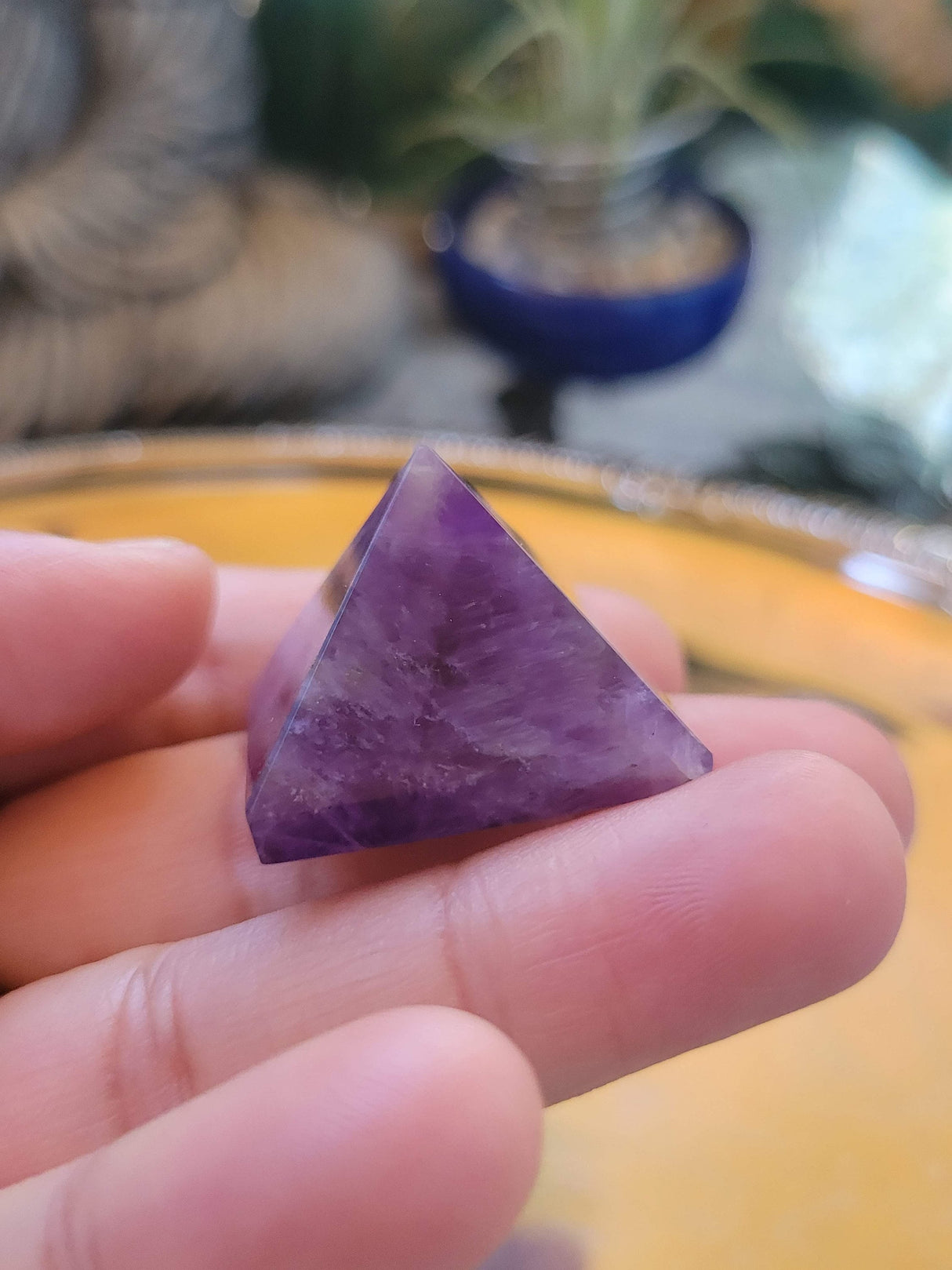 Hand Polished Quartz Pyramid (25mm-30mm), Energy Amplification