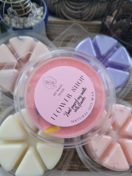 Handmade Soy Wax Melts with Flowers - 2.75oz Clamshell