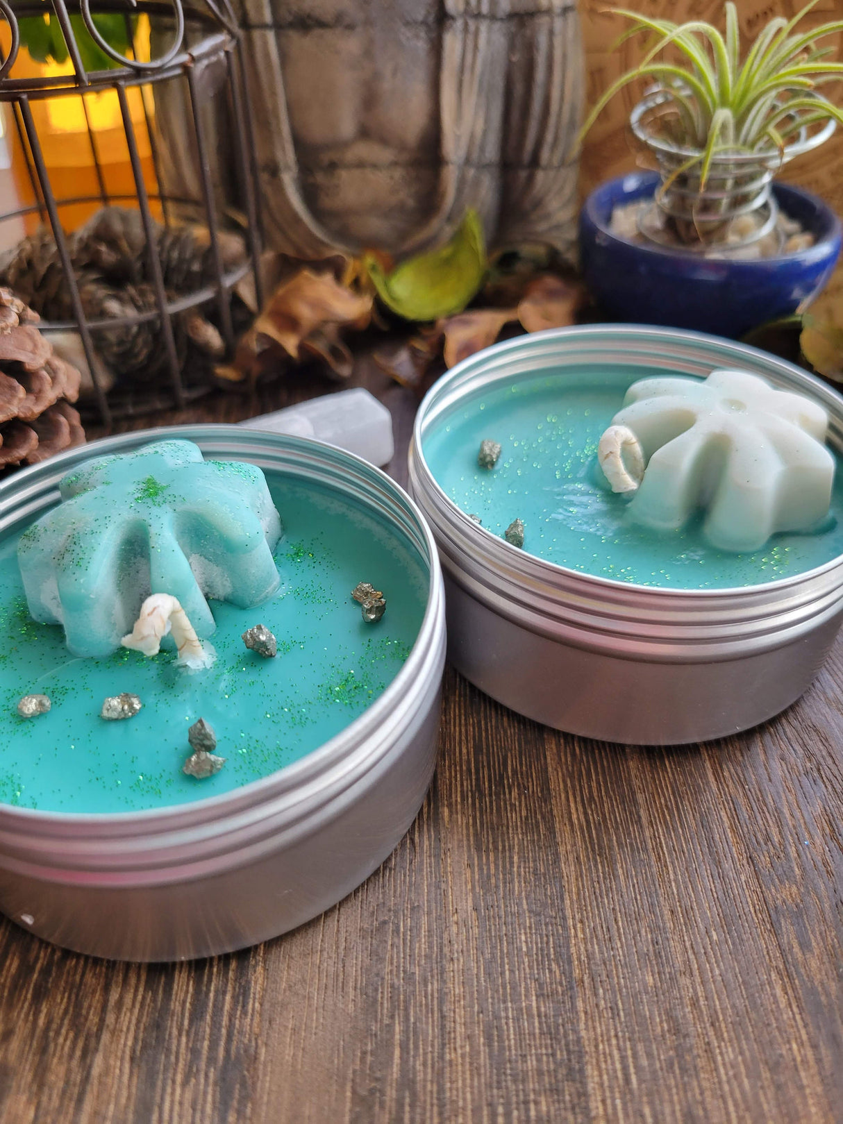 Soy Candles with Crystal chips ,Aromatherapy, 4oz/Candle - Handmade Tin Jar