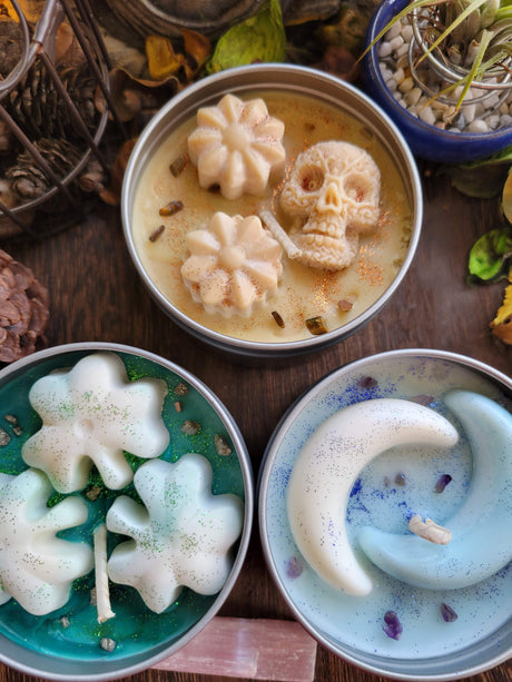 Soy Candles with Crystal chips 8 oz ,Aromatherapy/Candle - Handmade Tin Jar