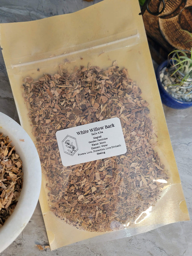 White Willow Bark, cut & sifted 1oz