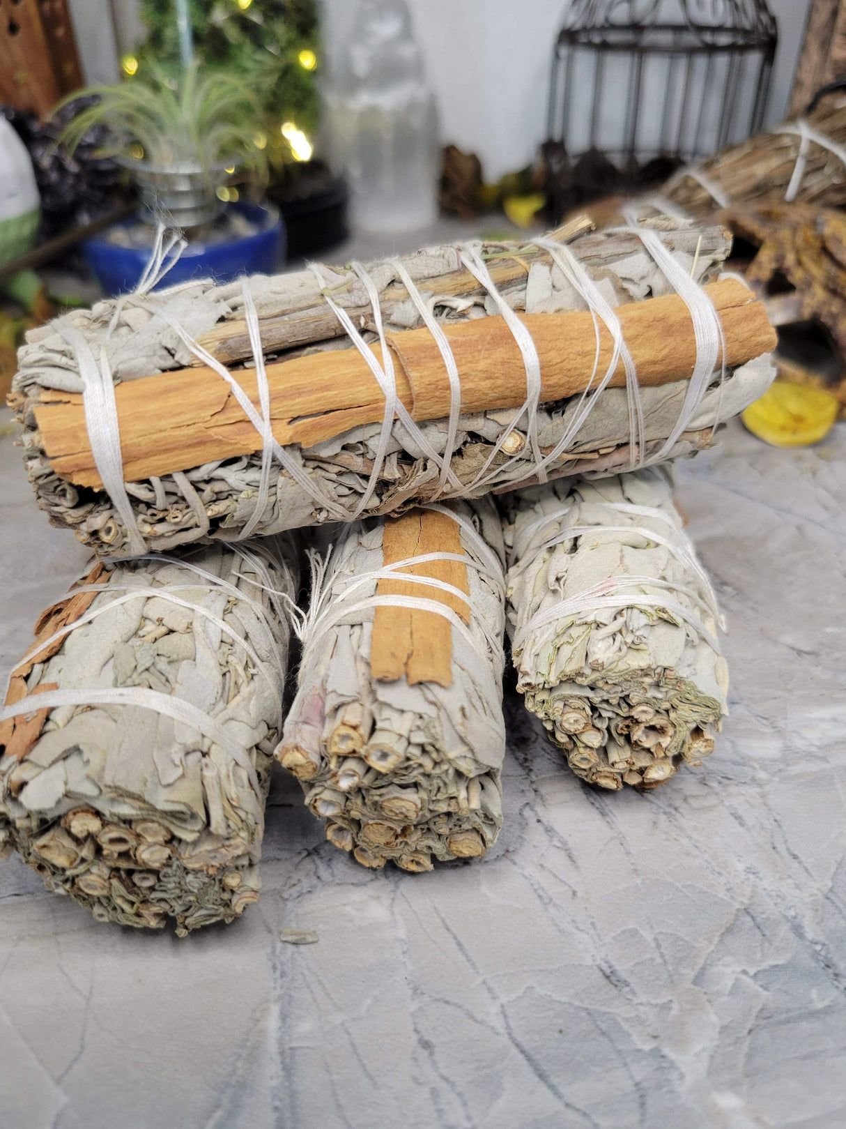 White sage & cinnamon smudge stick
