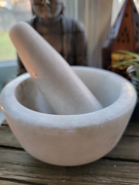 Marble Mortar and Pestle: Stone Herb Grinder (3.5''Dia x 2.5''high)