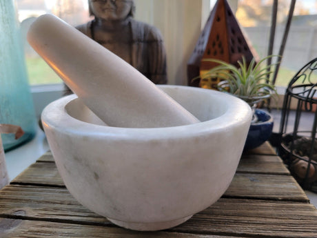 Marble Mortar and Pestle: Stone Herb Grinder (3.5''Dia x 2.5''high)