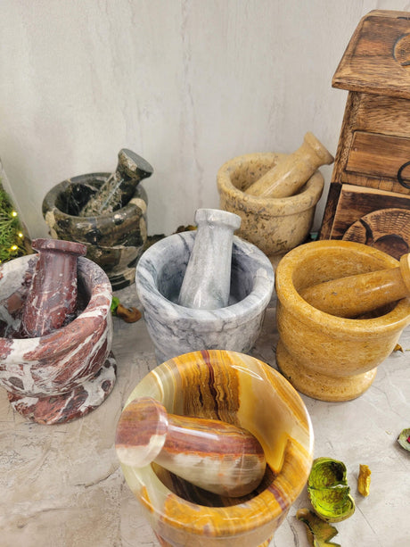 Mortar and pestle set, apothecary set