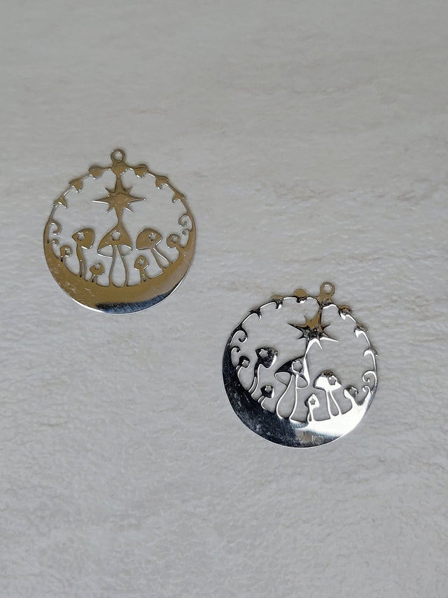 Star mushroom charms, jewelry making, round nature charm