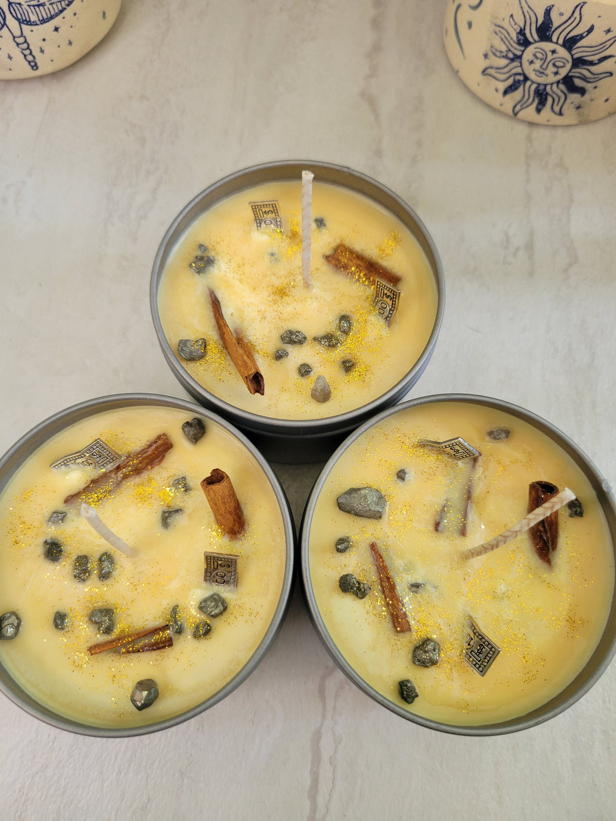 Prosperity Candle: Cinnamon Apple Scented Soy Candle with Pyrite