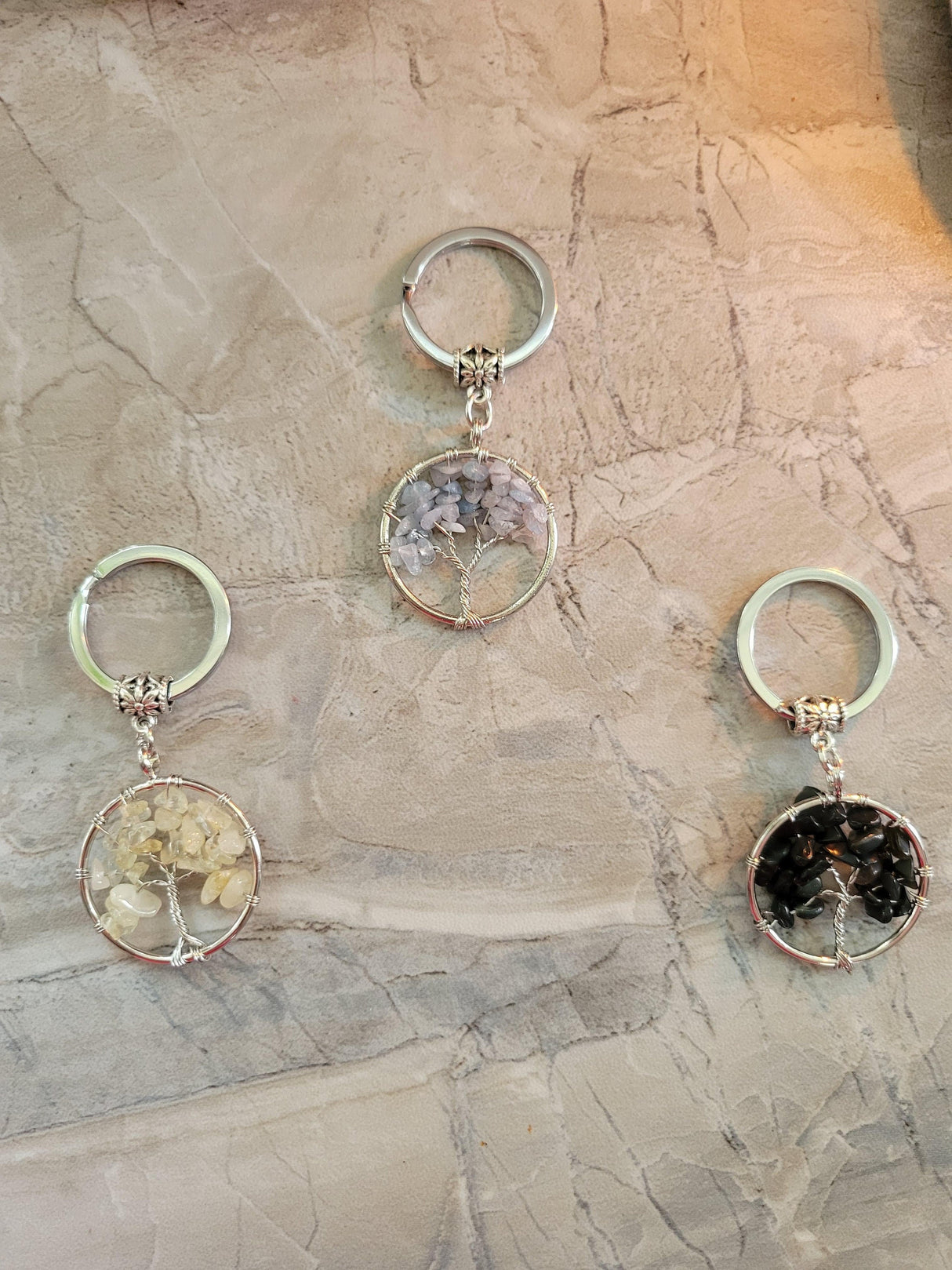 Natural and synthetic mixed stone keychain, flat round with tree of life