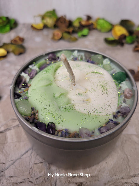 Moon Romance Soy Candle: Lavender Sage Rosemary Scent, Amethyst & Aventurine Crystals