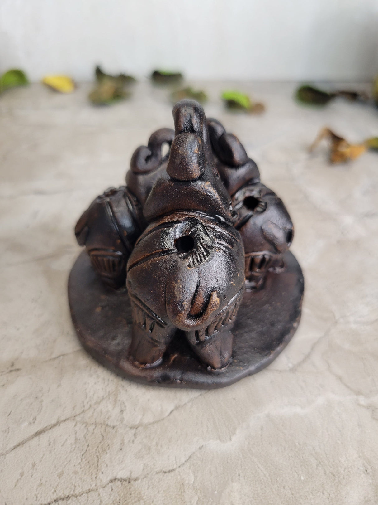 Handcrafted Ceramic Elephant Incense Holder: Triple Elephant Design