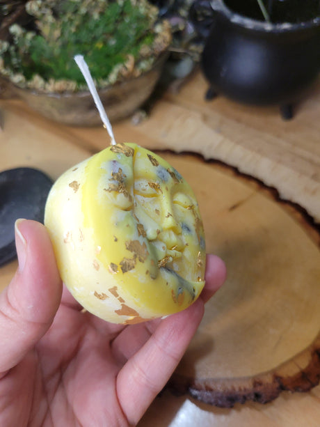 Moon and Sun Manifestation Candle, Pyrite Moon Candle Abundance Drawing Moon and Sun Candle, Green and Gold candle