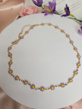 Daisy Necklace Minimalist Gold Choker with Mixed Flower Embellishments – Birthdays Spring Wear