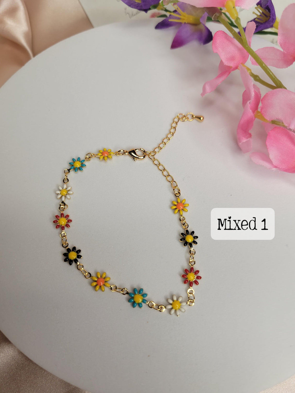 Daisy Necklace, Handcrafted Gold Flower Pendant for Women, Nature Lovers, Spring & Summer Accessory