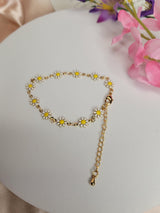 Daisy Necklace, Handcrafted Gold Flower Pendant for Women, Nature Lovers, Spring & Summer Accessory