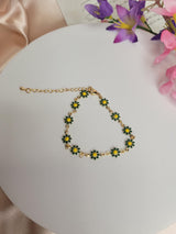 Daisy Necklace, Handcrafted Gold Flower Pendant for Women, Nature Lovers, Spring & Summer Accessory