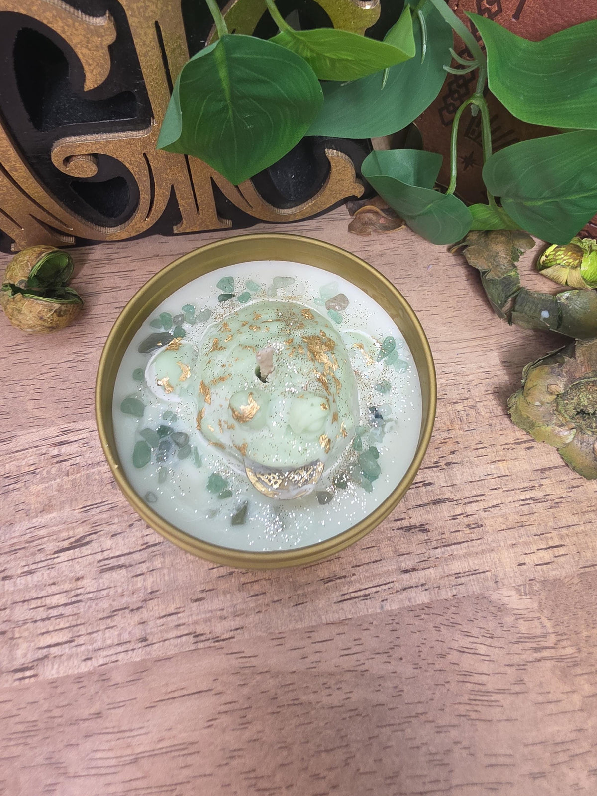 Handmade Frog Soy Candle, Green Aventurine, Patchouli Scent, Gold Tin (8 oz)