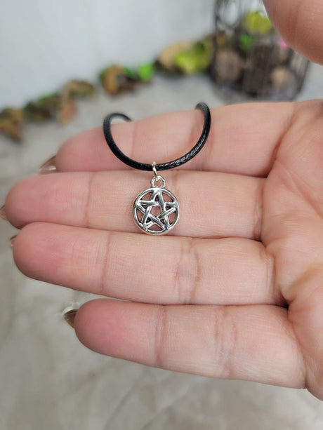 Small Pentagram Charm Protection Necklace, Witchy Necklace Charm Necklace