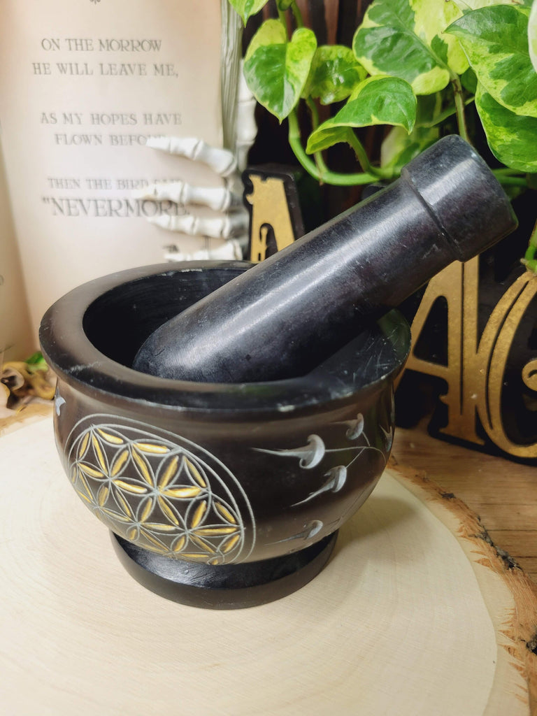 Flower of Life Black Mortar and Pestle, Flower of Life Soapstone Herb Grinder Handmade Mortar